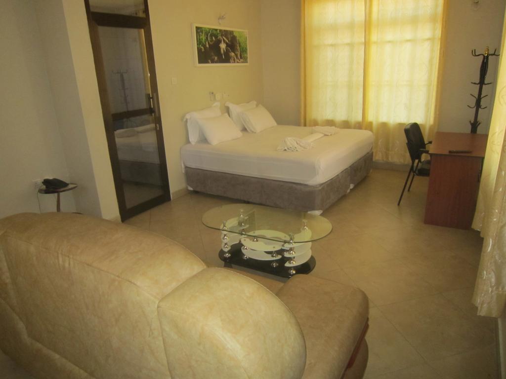 Fq Hotel Limited Dar es Salaam Exterior foto